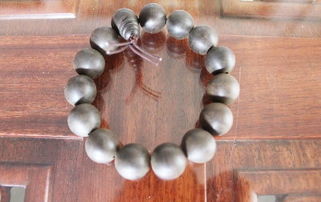 南通琦虎紅木工藝品廠 專注紅木雕刻手佛珠，廠家直銷，定制批發